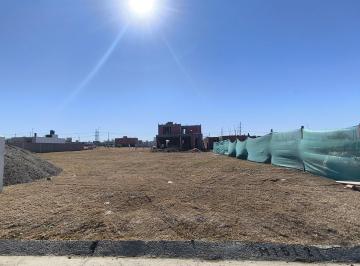 Terreno · 360m² · Lote en Venta de 360 m² Apto Duplex en Docta Parque