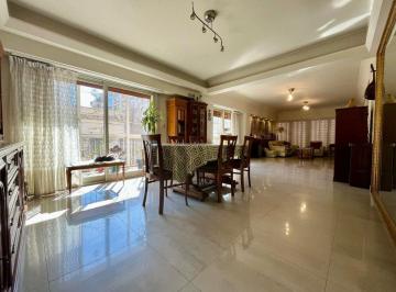Departamento · 147m² · 5 Ambientes · 1 Cochera · Venta Departamento 5 Ambientes Flores
