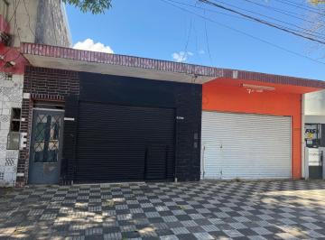 Local comercial · 230m² · 2 Ambientes · Local en Venta en Zona Sur