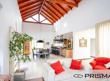 Casa de 10 ambientes, Córdoba · Casa - 3dorm - Greenville1