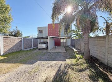Casa · 2 Dormitorios · 1 Cochera · Duplex en Alquiler