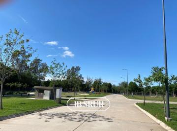 Terreno · 360m² · Lotes Continuos en Venta Apto Dúplex en Campo Chico
