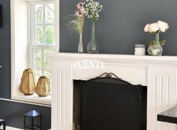Casa · 833m² · 6 Ambientes · 2 Cocheras · Oportunidad en Saint Thomas, No Te La Pierdas!