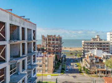 Departamento · 50m² · 2 Ambientes · Venta - Departamento 2 Ambientes - Parque Luro - Vista Al Mar - Cochera