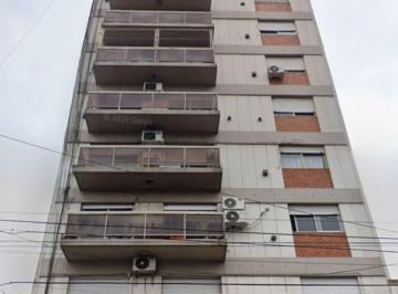 Departamento de 4 ambientes, Lanús · Departamento 4 Ambientes con Cochera!
