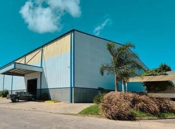 Bodega-Galpón · 2744m² · 5 Cocheras · Oportunidad Nave Industrial en Alquiler en Vicente Lopez