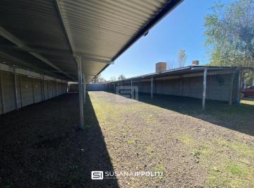Garage · 525m² · Cocheras en Alquiler Techadas Zona Céntrica Roldán
