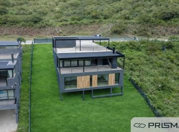 Casa de 7 ambientes, La Calera · Casa - 2dom - La Deseada