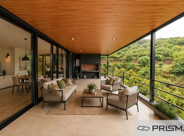 Casa · 258m² · 7 Ambientes · 2 Cocheras