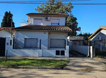 Departamento de 3 ambientes, Esteban Echeverría · Depto en PH 3 Amb. en Alquiler Monte Grande
