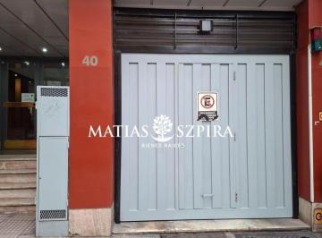 Garage · 16m² · 1 Cochera · Cochera. | Guemes 40