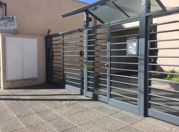 Garage · 12m² · Alquiler Cochera Descubierta Cast. Sur