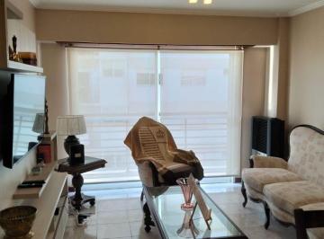 Departamento de 2 ambientes, Mar del Plata · Departamento de 2 Ambientes en Venta Al Frente, Edificio con Quincho.