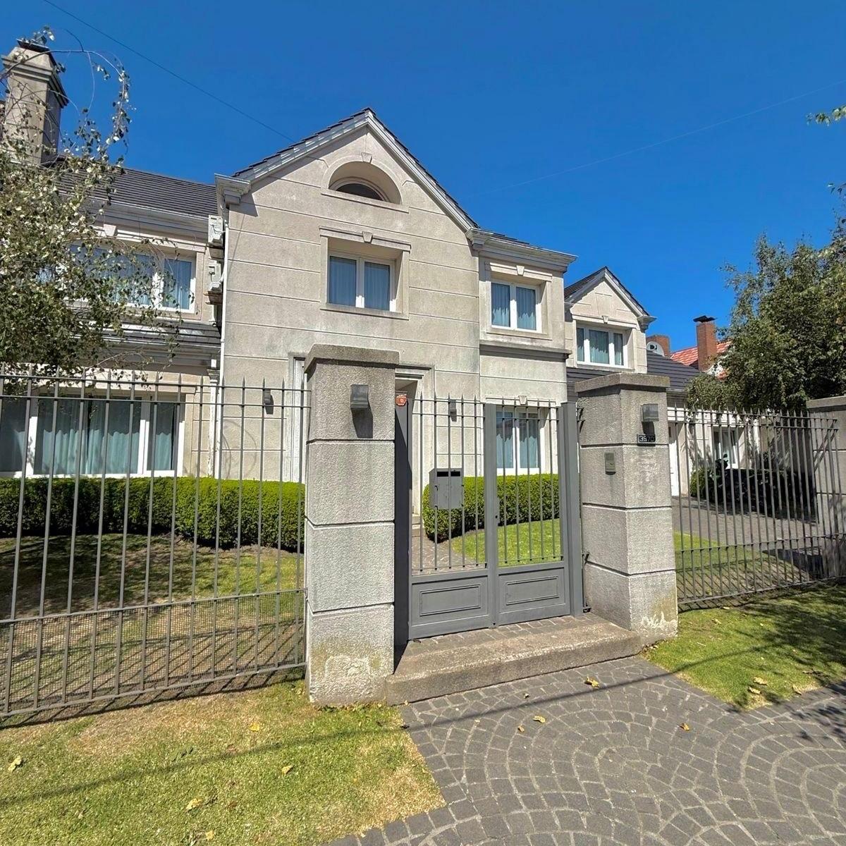 Excelente Casa 5 Ambientes en el Mejor entorno de la ciudad