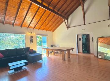 Casa · 260m² · 4 Ambientes · 2 Cocheras · Casa - Parque Luro