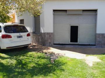 Local comercial en Alquiler  José León Suárez · Local con Deposito U Oficina