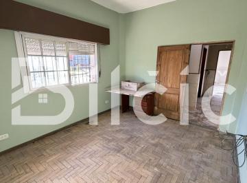 PH · 85m² · 3 Ambientes · 1 Cochera · PH en Venta en Lanús Oeste