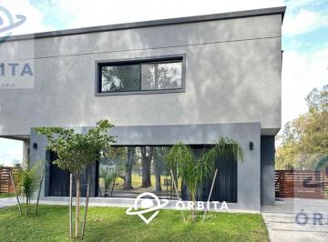 Casa · 167m² · 4 Ambientes · 4 Cocheras · Casa en Venta en Barrio Santa Sofia, Pilar del Este