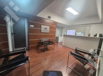 Oficina comercial · 135m² · 6 Ambientes · Oficina en Área Centro Oeste