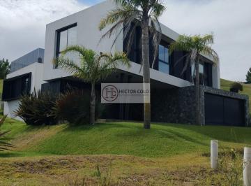 Casa · 320m² · 5 Ambientes · 2 Cocheras · Venta Casa Costa Esmeralda