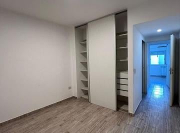 Departamento · 81m² · 4 Ambientes · 2 Cocheras · Departamento 4 Amb, Patio y Dos Cocheras en Almagro