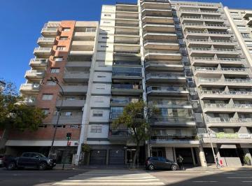 Departamento · 81m² · 4 Ambientes · 2 Cocheras · Departamento 4 Amb, Patio y Dos Cocheras en Almagro