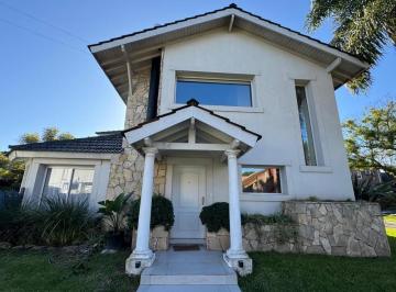 Casa · 307m² · 5 Ambientes · Venta Casa en Country San Miguel de Ghiso