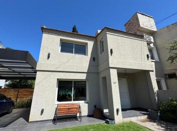 Casa · 160m² · 4 Ambientes · 2 Cocheras · Venta Casa en Country San Miguel de Ghiso