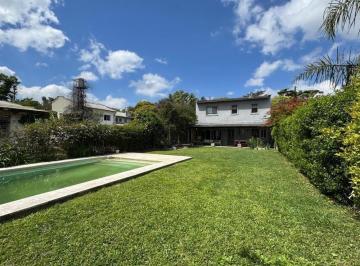Casa · 147m² · 4 Ambientes · 2 Cocheras · Venta Casa en Bella Vista