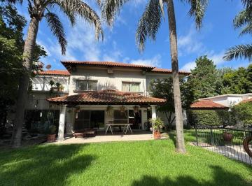 Casa · 350m² · 4 Ambientes · 4 Cocheras · Venta Casa Bs As Golf Country Club, Bella Vista