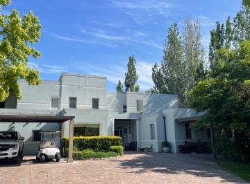 Casa · 370m² · 7 Ambientes · 3 Cocheras · Venta Casa Bs As Golf Country Club, Bella Vista