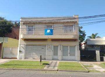 Casa · 150m² · 4 Ambientes · 2 Cocheras · Venta Casa en Barrio Ingles, Hurlingham