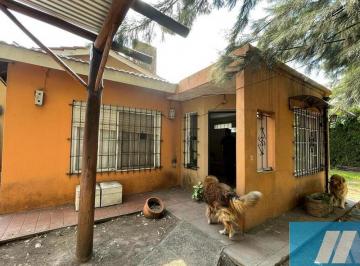 Casa · 69m² · 3 Ambientes · 1 Cochera · Casa en Venta Bella Vista