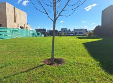 Terreno · 680m² · Venta Lote - Los Carpinchos - Nordelta - Tigre - 680 m Al Agua - N. O.