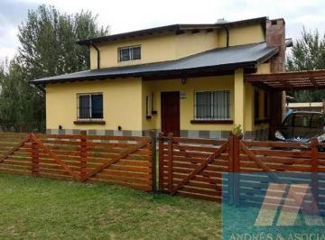 Casa · 200m² · 4 Ambientes · Venta Casa Costa del Este, Partido de La Costa, Buenos Aires