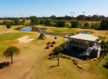 Terreno · 1417m² · Lote en Venta en B°cdo Medal, Country Club Pilar