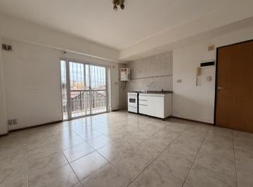 Departamento · 21m² · 1 Ambiente · Departamento de 1 Ambiente con Balcón en Alquiler en Mataderos
