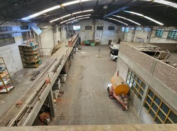 Bodega-Galpón · 680m² · Venta de Galpon y Local en Zona Sur Rosario
