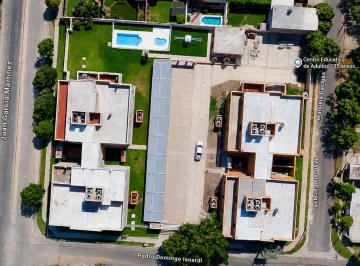 Departamento de 3 ambientes, Córdoba · Complejo Cerrado con Seguridad - 2 Dorm. con Cochera - Pileta