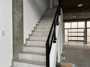 Local comercial · 170m² · 3 Cocheras · Local a Estrenar 170 m² - Brin 4400 Lanús | Doble Vidriera | Doble Altura