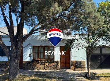 Casa · 190m² · 5 Ambientes · 1 Cochera · Casa 4 Dorm. Venta B° Araoz Zona Sur Salta