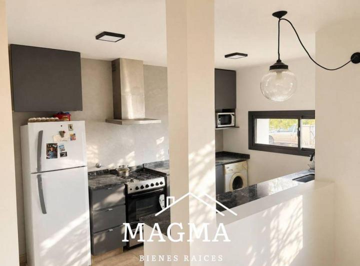 Casa · 68m² · 7 Ambientes · 1 Cochera