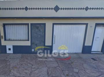 PH · 120m² · 3 Ambientes · 1 Cochera · Alquiler de Casa 3 Ambientes en Haedo Muy Buen Estado con Cochera Cubierta.