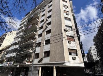 Departamento · 110m² · 5 Ambientes · Depto 4 Amb + Dep con Blacón Al Frente. Exc Ubicación!