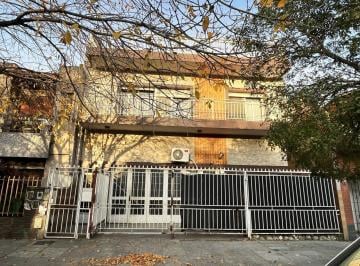 Bodega-Galpón · 411m² · 5 Ambientes · 2 Cocheras · Venta 421 m² Galpón, Logística, Depósito y Taller Textil Oficinas y Vivienda Parque Avellaneda