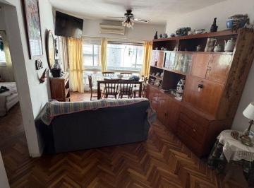 Departamento de 3 ambientes, Palermo · Excelente 3 Ambientes Al Frente con Balcón. Ideal Primer Vivienda Familiar. Ideal Ubicación.