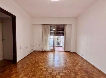 Departamento · 52m² · 2 Ambientes · Venta Depto 2 Amb y Medio en Recoleta con Balcon
