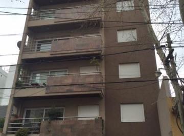 Departamento · 120m² · 4 Ambientes · 1 Cochera · Departamento - Ramos Mejia