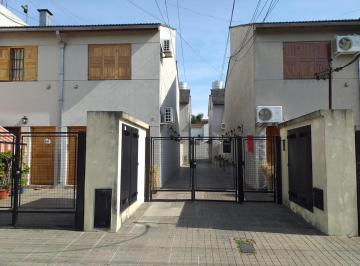 Casa · 74m² · 4 Ambientes · 1 Cochera · Casa - Ramos Mejia