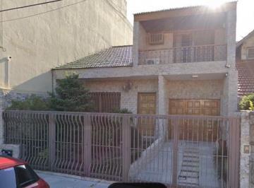 Casa · 290m² · 5 Ambientes · 3 Cocheras · Casa - Ramos Mejia Sur